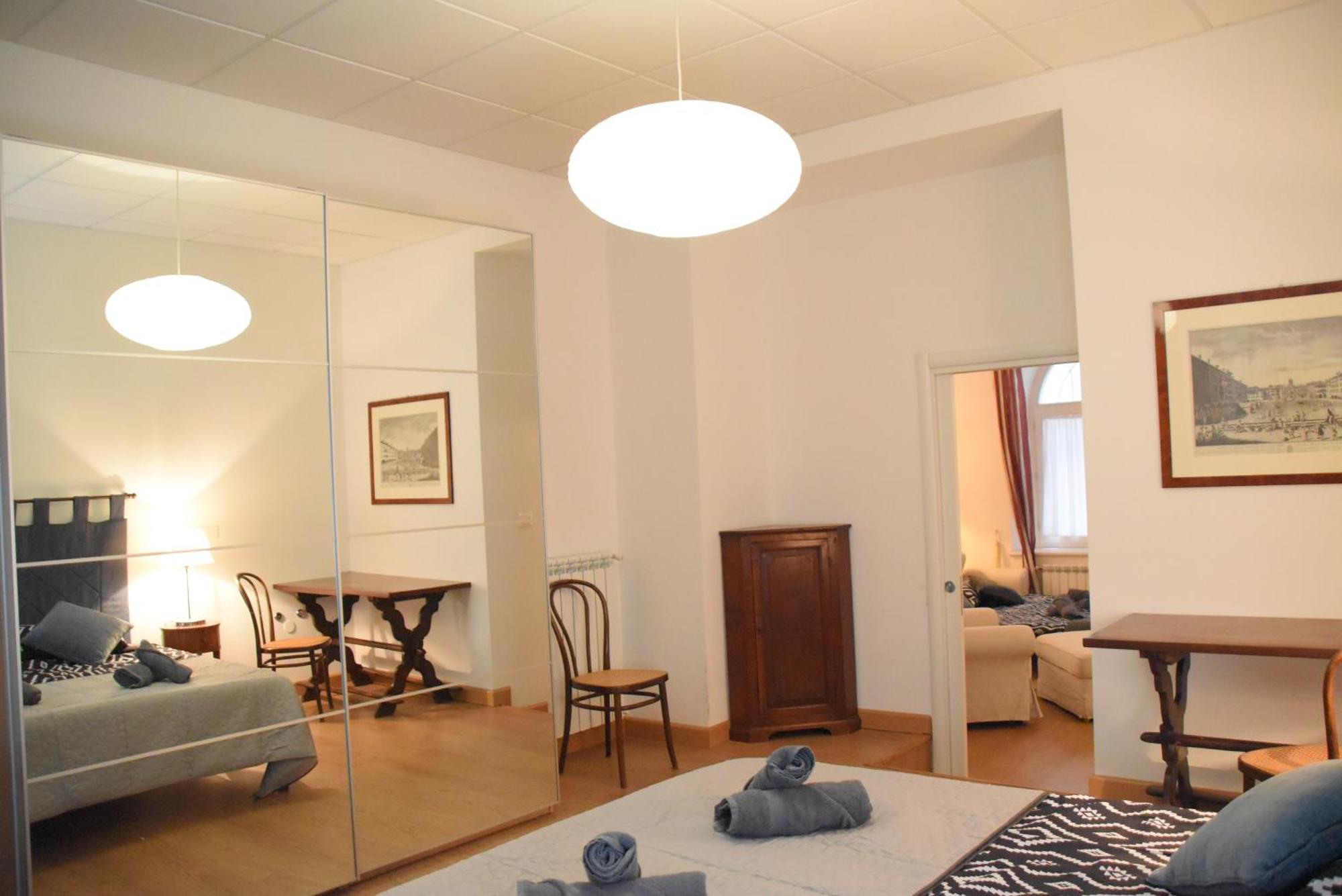 Loft With Private Parking Apartment Trieste Ngoại thất bức ảnh