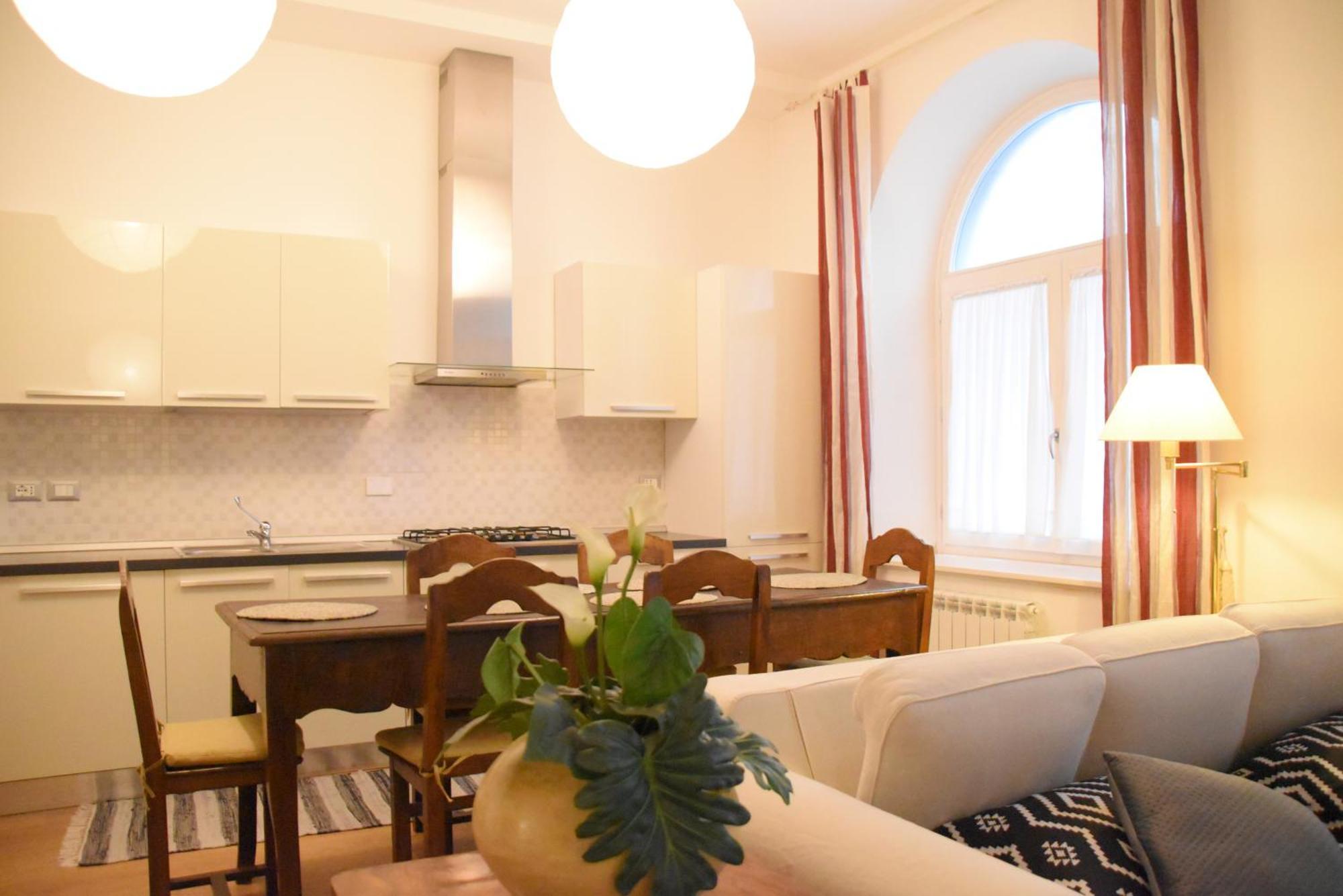 Loft With Private Parking Apartment Trieste Ngoại thất bức ảnh