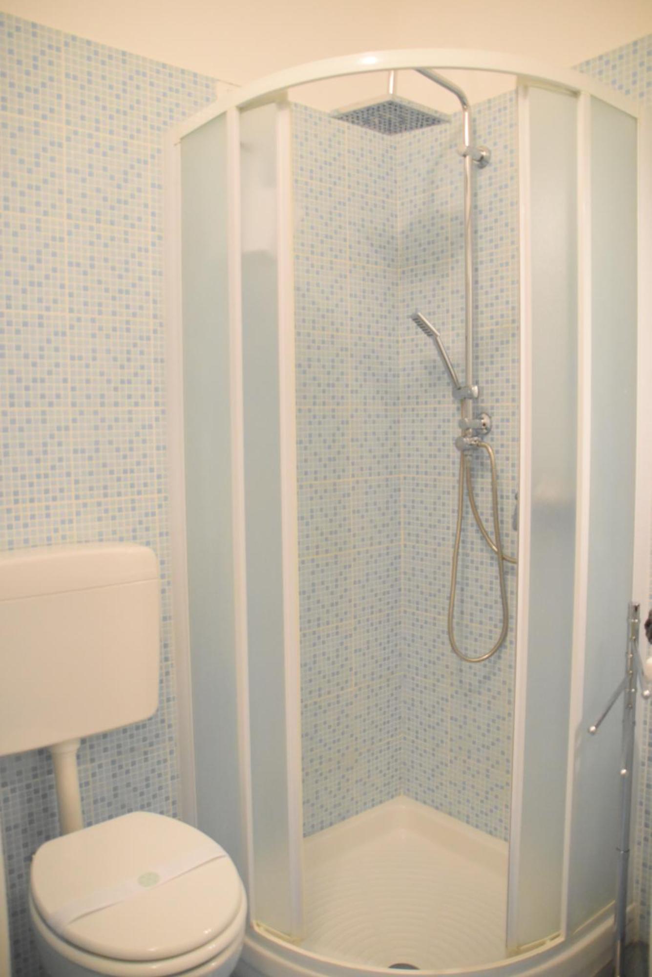 Loft With Private Parking Apartment Trieste Ngoại thất bức ảnh