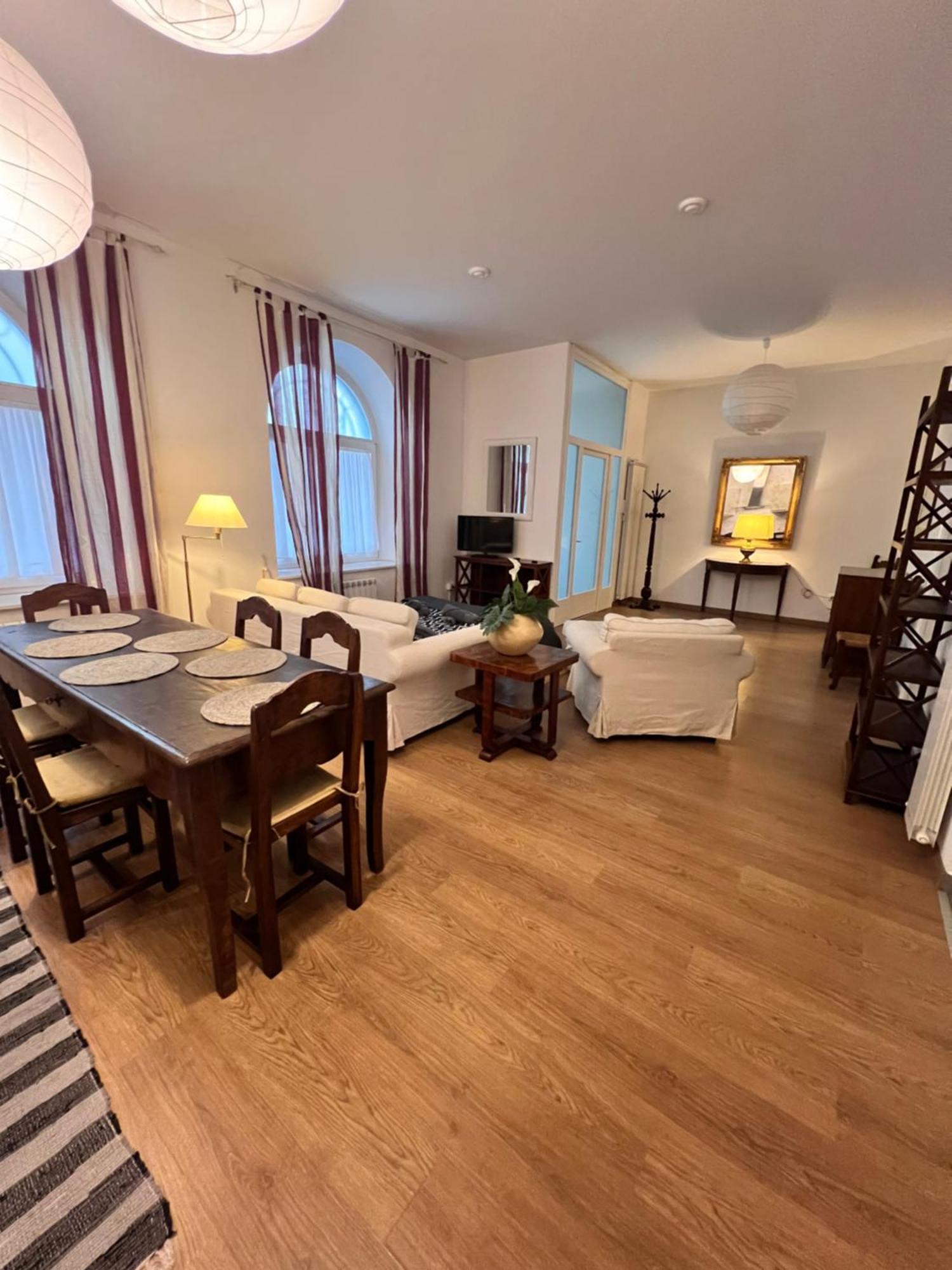 Loft With Private Parking Apartment Trieste Ngoại thất bức ảnh