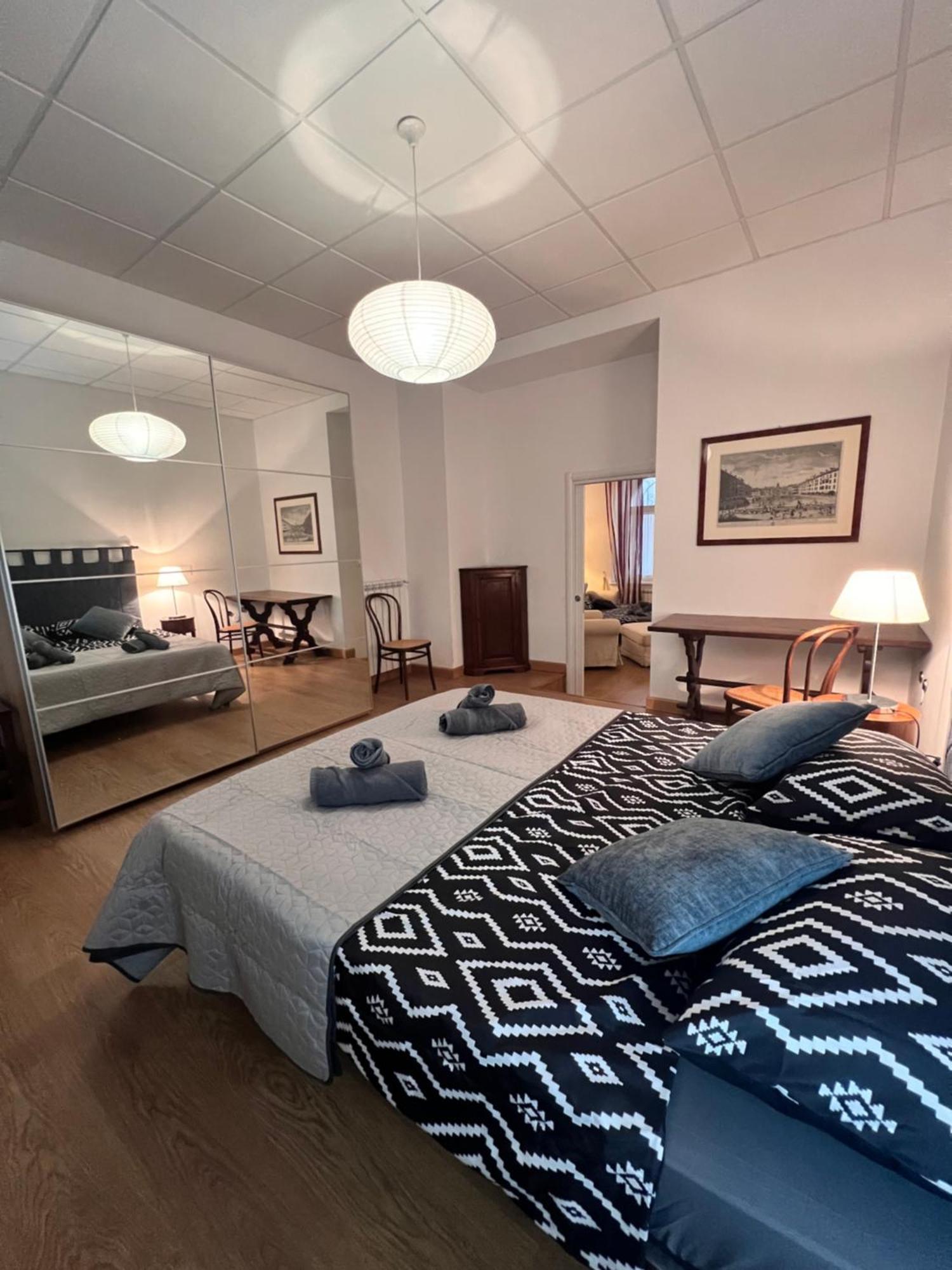 Loft With Private Parking Apartment Trieste Ngoại thất bức ảnh